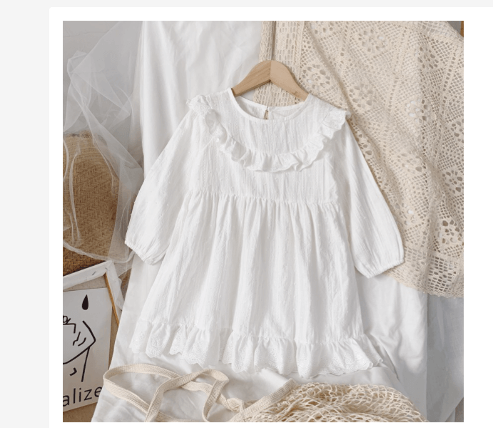 Váy trắng cho bé gái