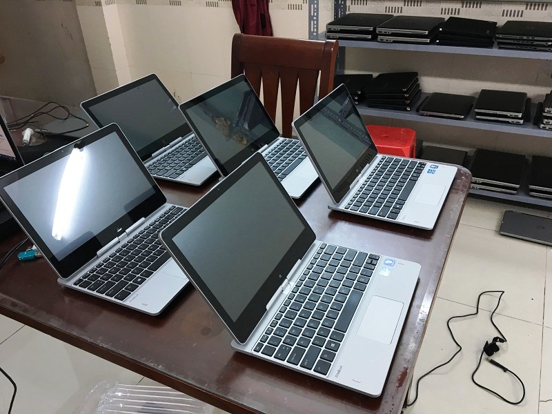 cửa hàng buôn bán laptop 