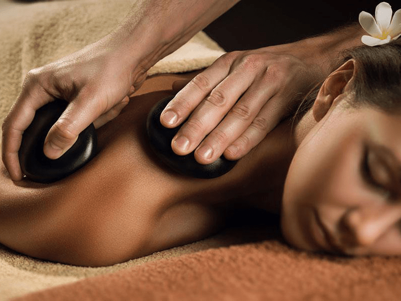 massage đá nóng ở tphcm