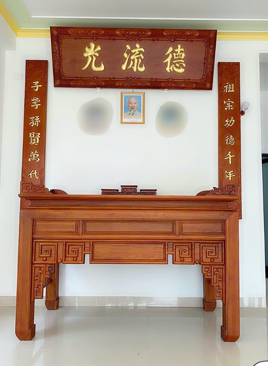 bàn thờ gỗ quảng ninh