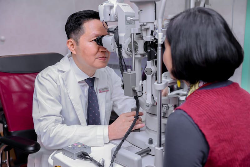 Bác Sĩ Khám mắt giỏi ở Hà Nội