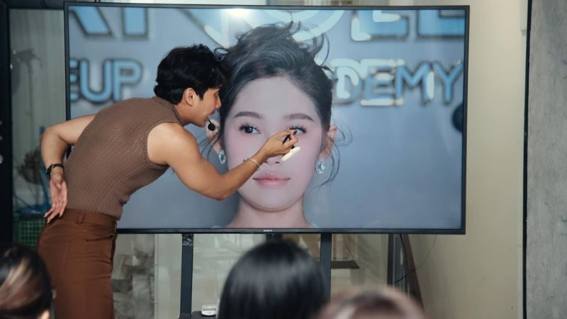 Sang Lê Makeup Academy