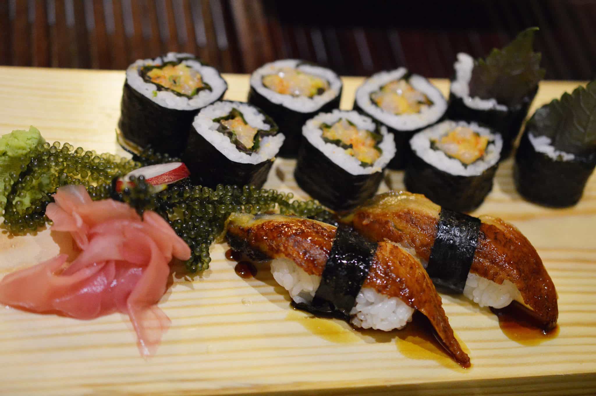 nhà hàng sushi quận 1