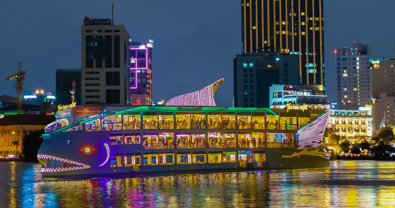 nhà hàng trên sông Sài Gòn