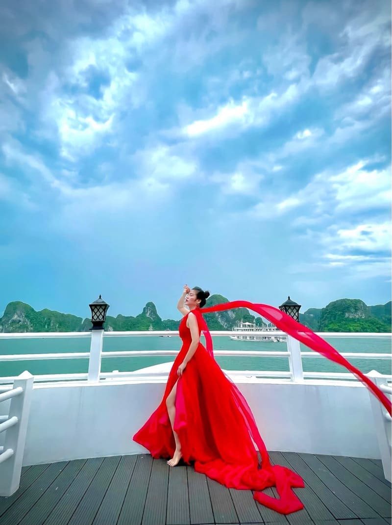 Thuê váy Quảng Ninh