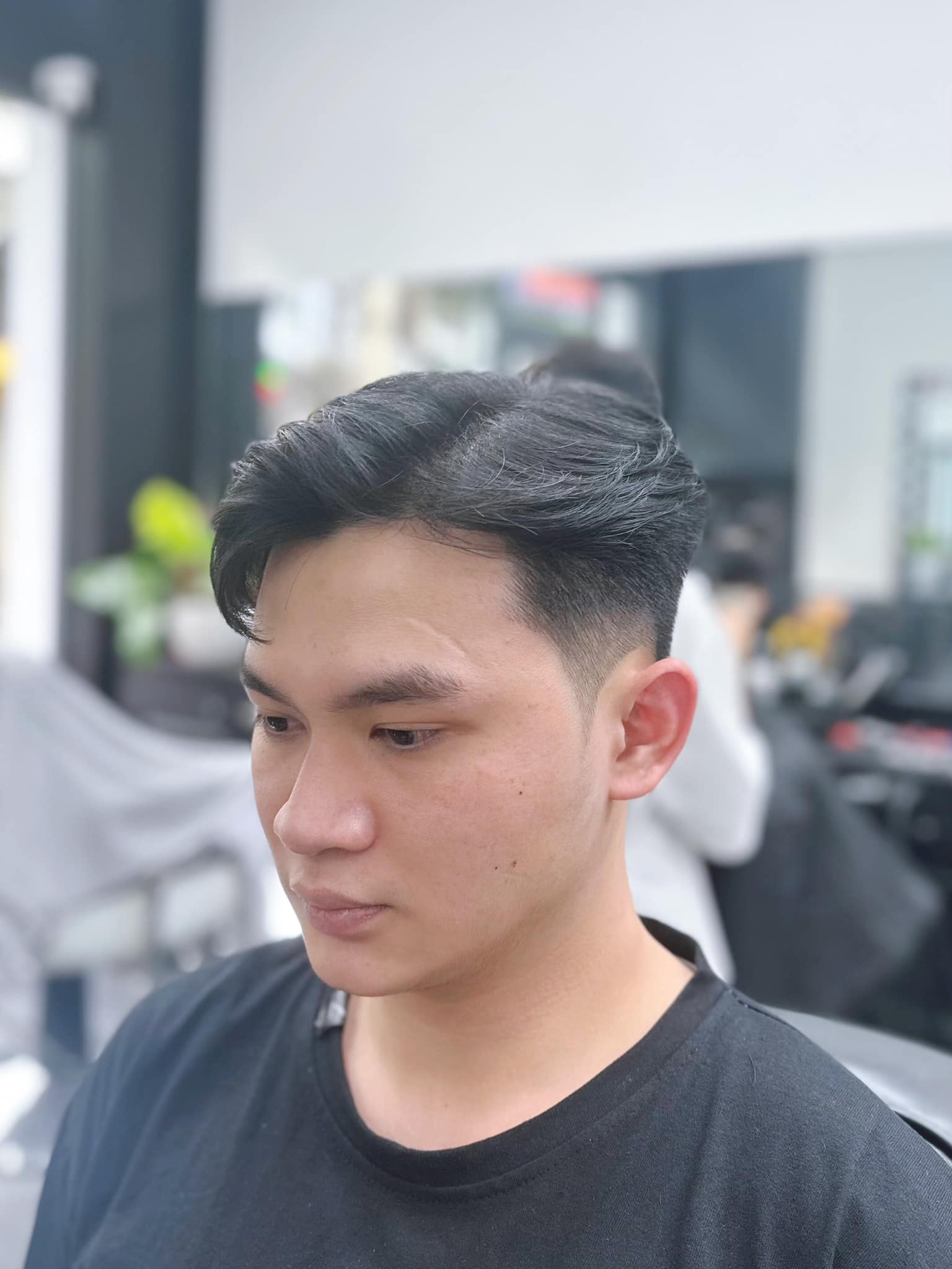 Tiệm tóc Nam Gia Lai