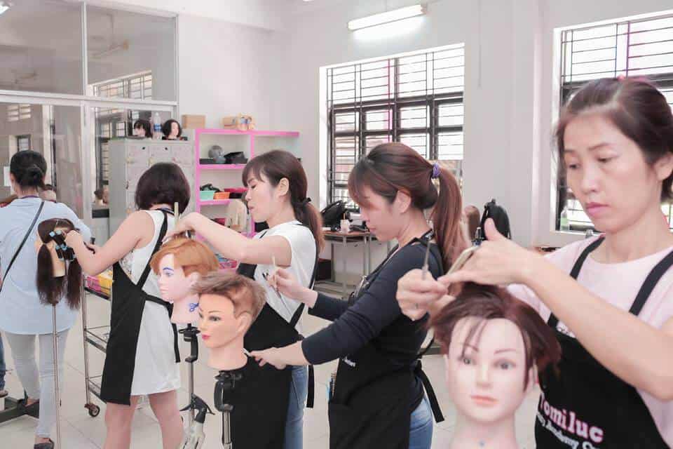 trường dạy nghề tóc ở bình dương
