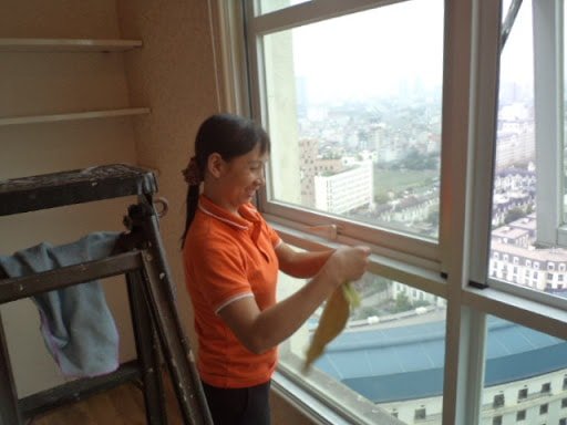 Dịch vụ lau kính Hà Nội