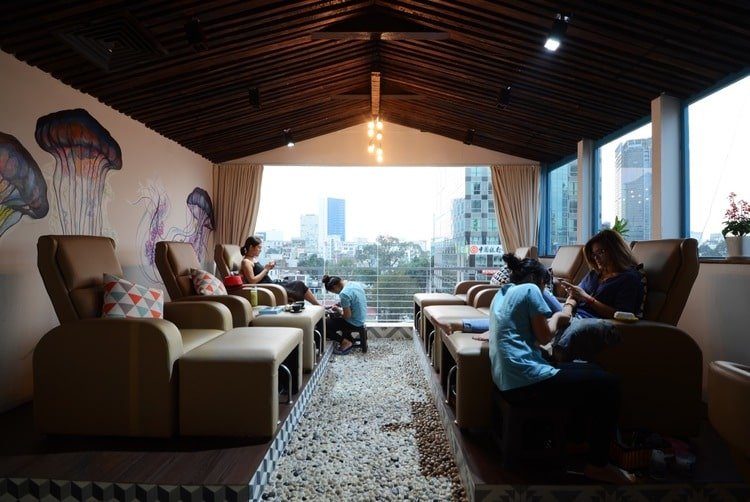 dịch vụ massage Sài Gòn trị liệu phục hồi sức khỏe Sài Gòn