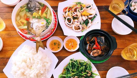 Nhà Hàng Út Ngọc