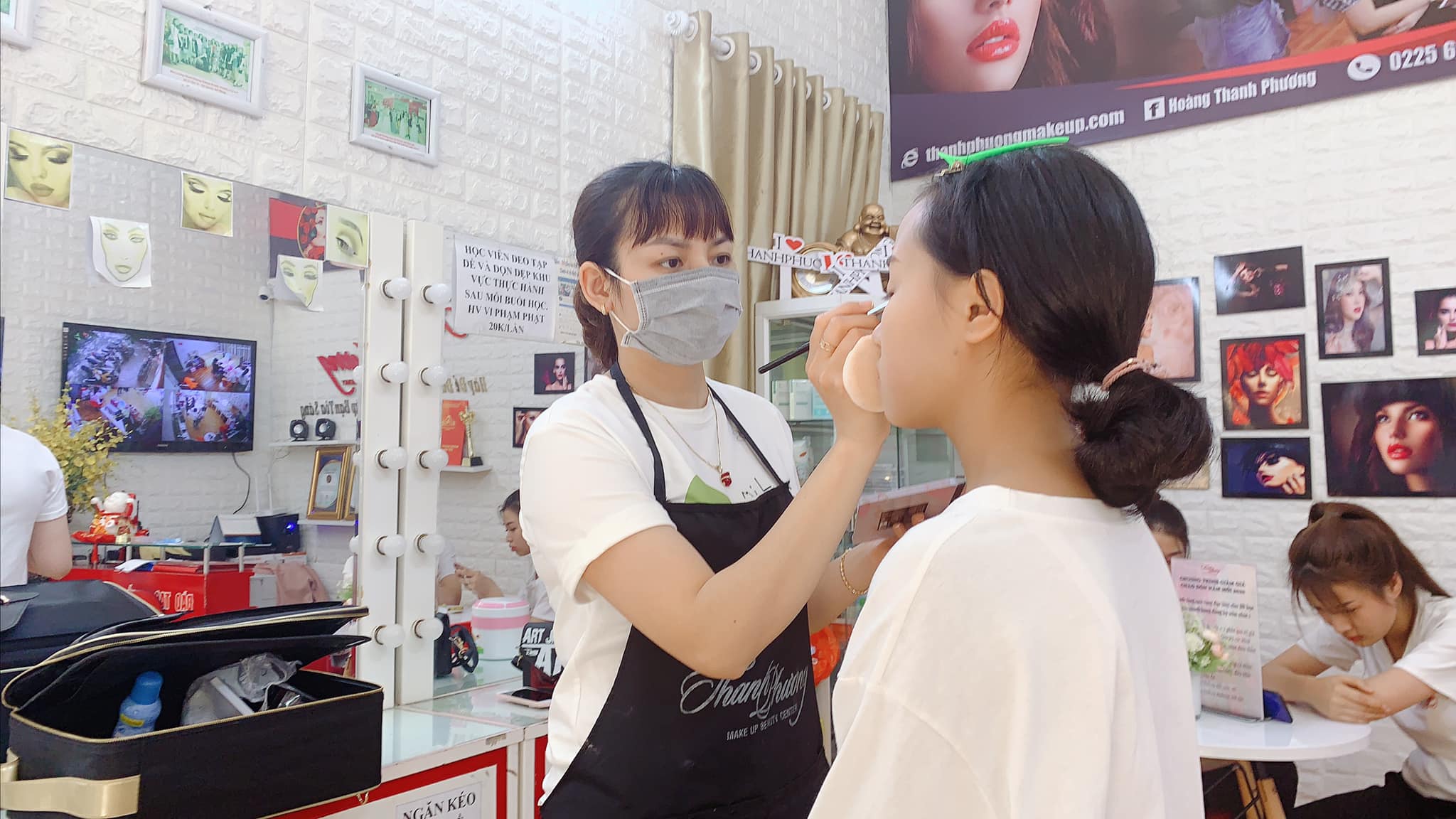 dịch vụ trang điểm tại nhà hải phòng