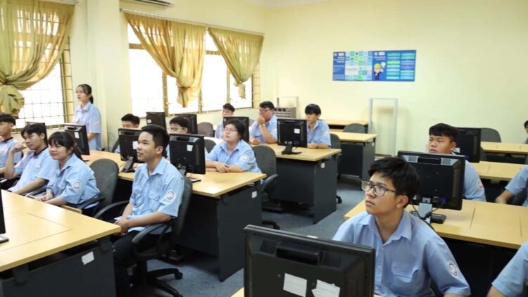 trung tâm dạy nghề sài gòn