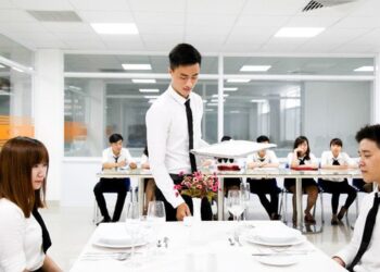 Tổng Hợp Top 20 Các Trường Dạy Và Học Quản Trị Khách Sạn Ở Sài Gòn