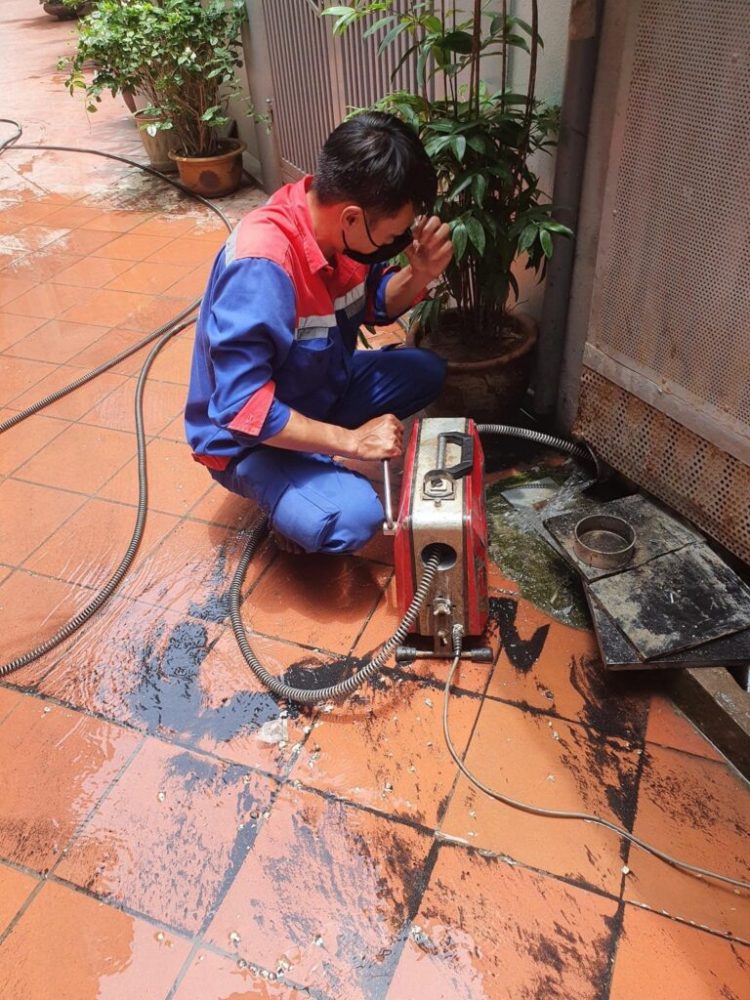 thông tắc cống tại quận Đống Đa