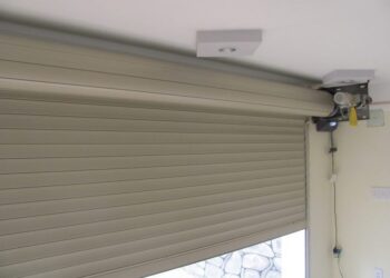 Top 6 Dịch Vụ Sửa Cửa Cuốn Quận 3 Nhanh Chóng Chất Lượng