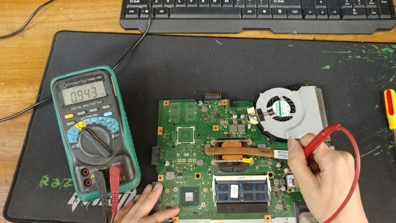cửa hàng sửa laptop biên hòa mai quang store