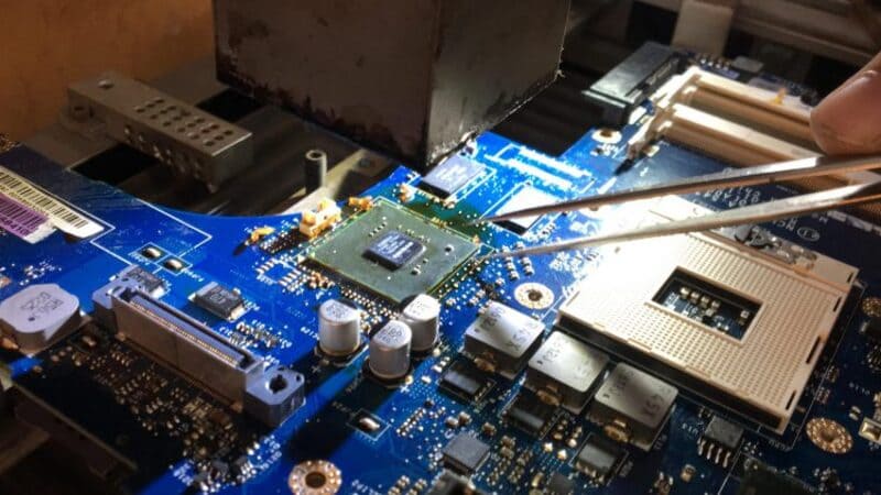 Cửa Hàng Huỳnh Phát sửa laptop Biên Hòa