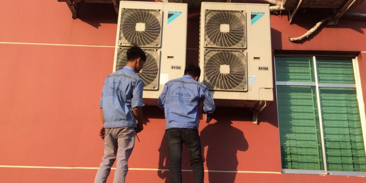 vệ sinh máy lạnh uy tín hcm