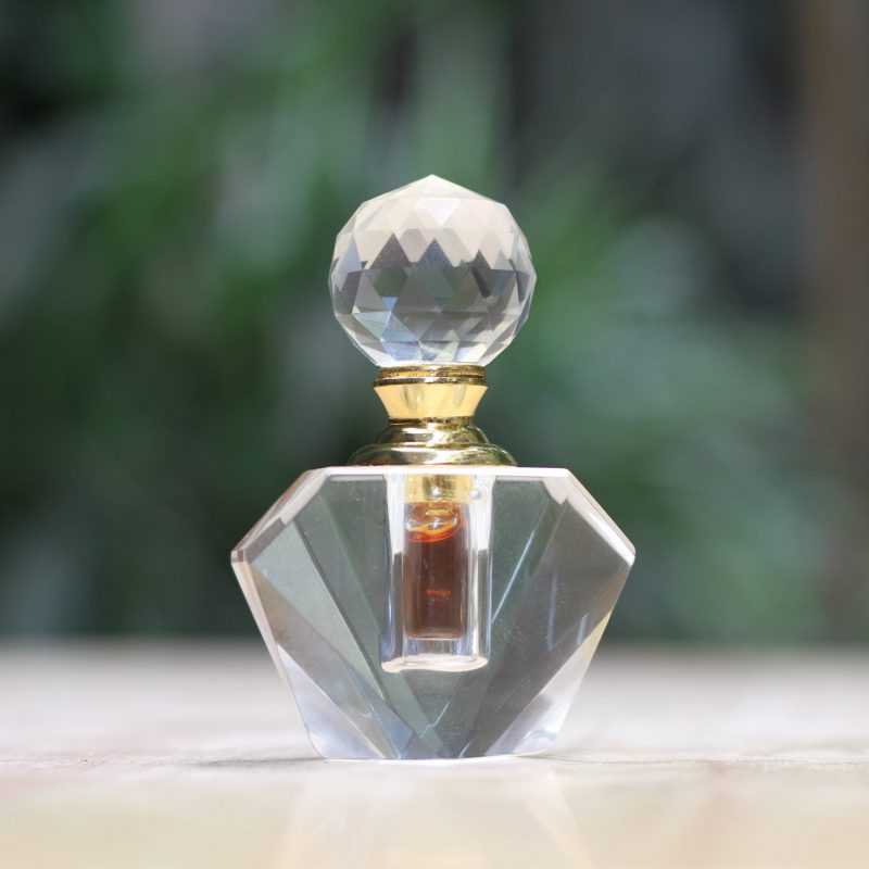 bán tinh dầu trầm hương tphcm