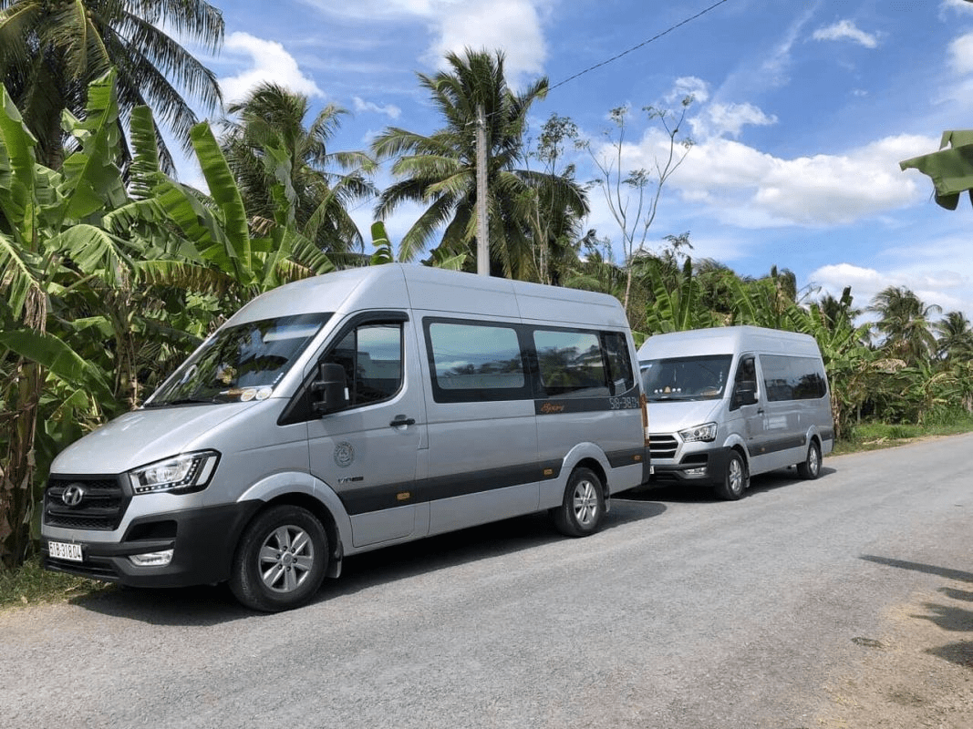 thuê xe 16 chỗ giá rẻ hà nội Minh Đức