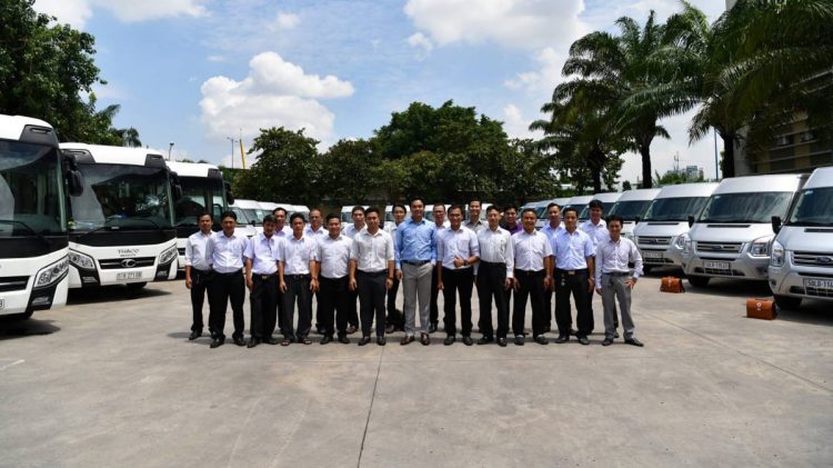thuê xe tự lái tphcm