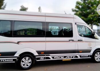 thuê xe 16 chỗ tphcm