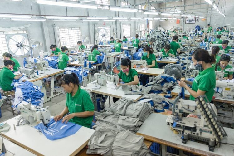 xưởng may quần áo Hà Nội