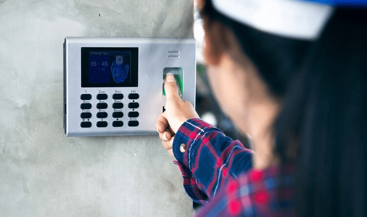 máy chấm công cần thơ
