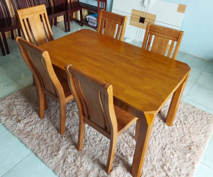 bàn ghế gỗ Bình Phước