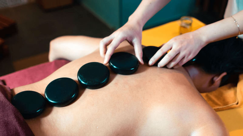 massage đá nóng ở TPHCM Sen Spa