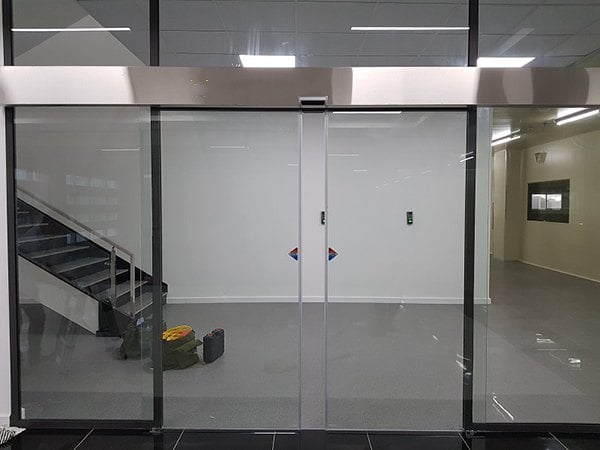 cửa kính cường lực sóc trăng cửa kính cường lực sóc trăng
