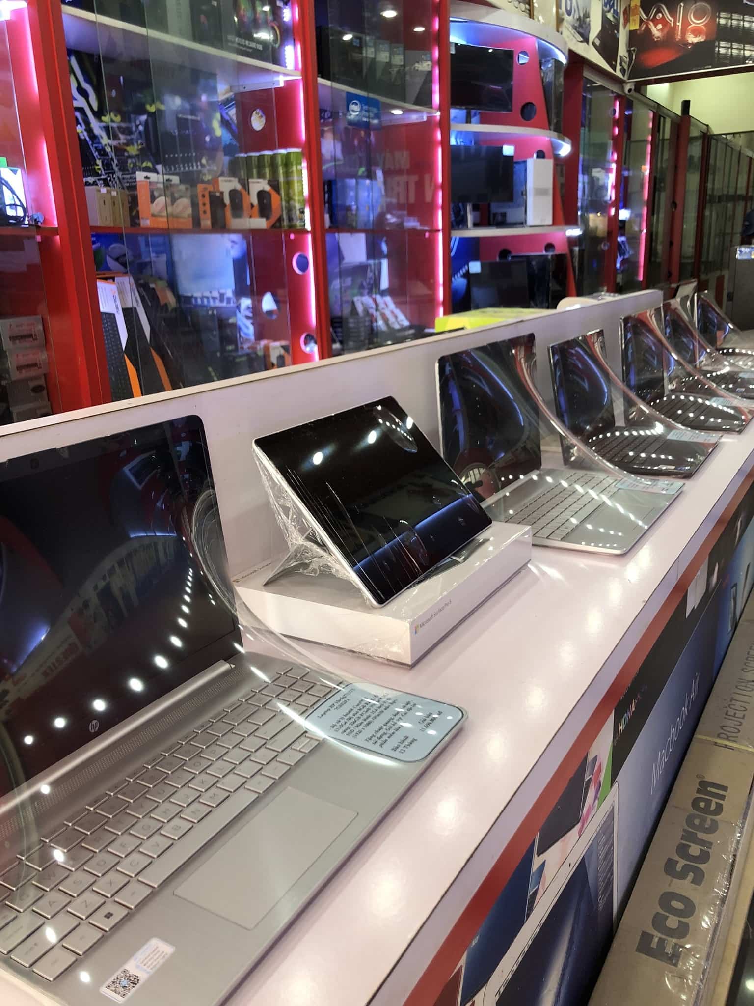 Cửa Hàng Thiên Trường