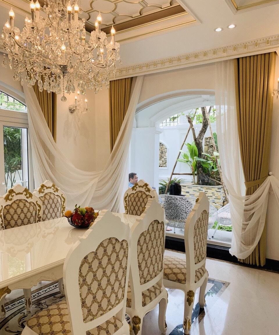 Thế Giới Màn Cửa