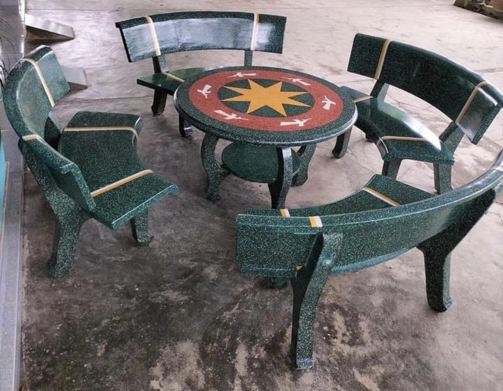Bàn ghế đá Bắc Giang