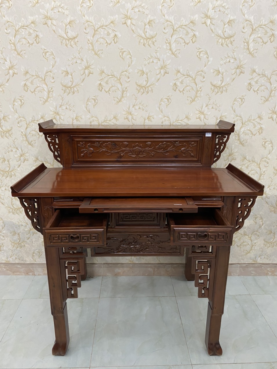 bàn thờ gỗ quảng ninh