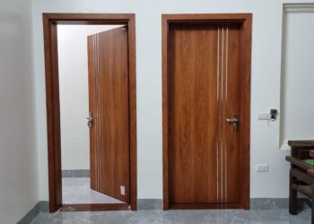 Ecoplast Door