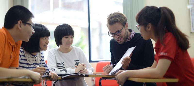 tư vấn du học Huế IDP Education