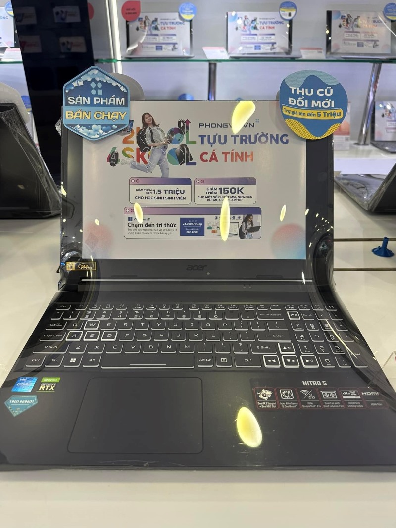 laptop long an
