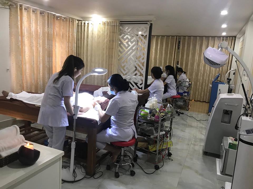 nặn mụn quảng ninh