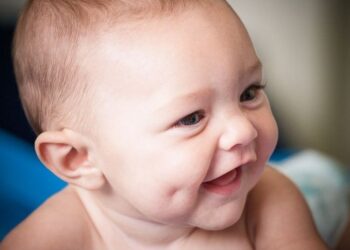 má lúm đồng tiền