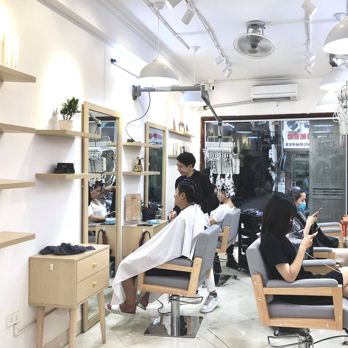 Minh Phương Hairspecialists