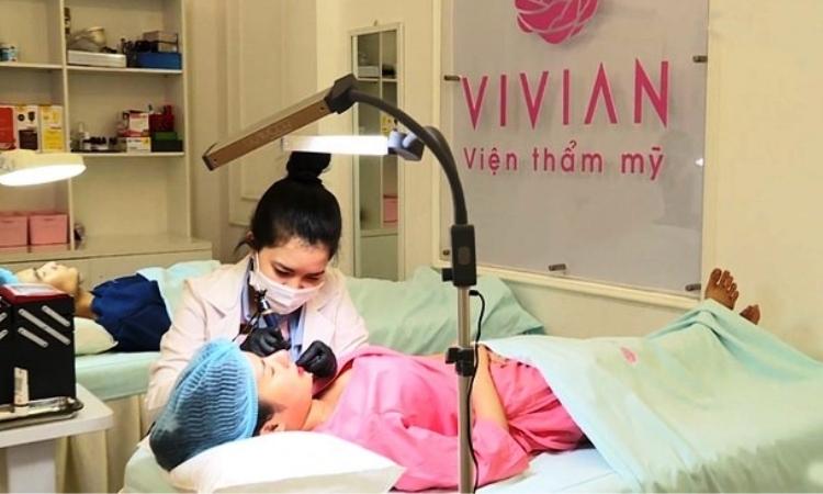 điều trị mụn tại cơ sở thẩm mỹ