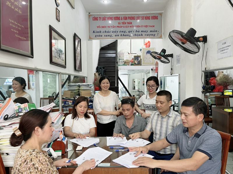 Luật Sư Phạm Thị Hương - Công Ty Luật Hợp Danh
