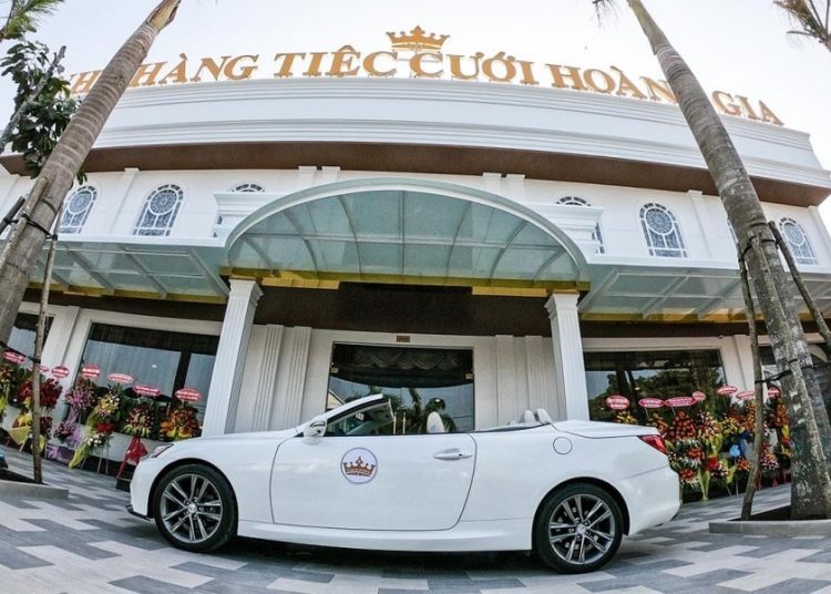 Tiệc cưới Hoàng Gia Tiệc cưới Hoàng Gia