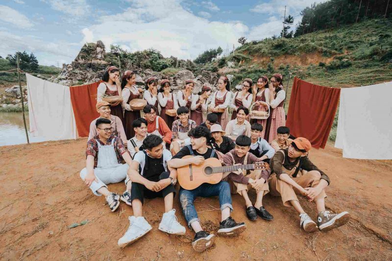 chụp ảnh kỷ yếu Quảng Bình Home Studio