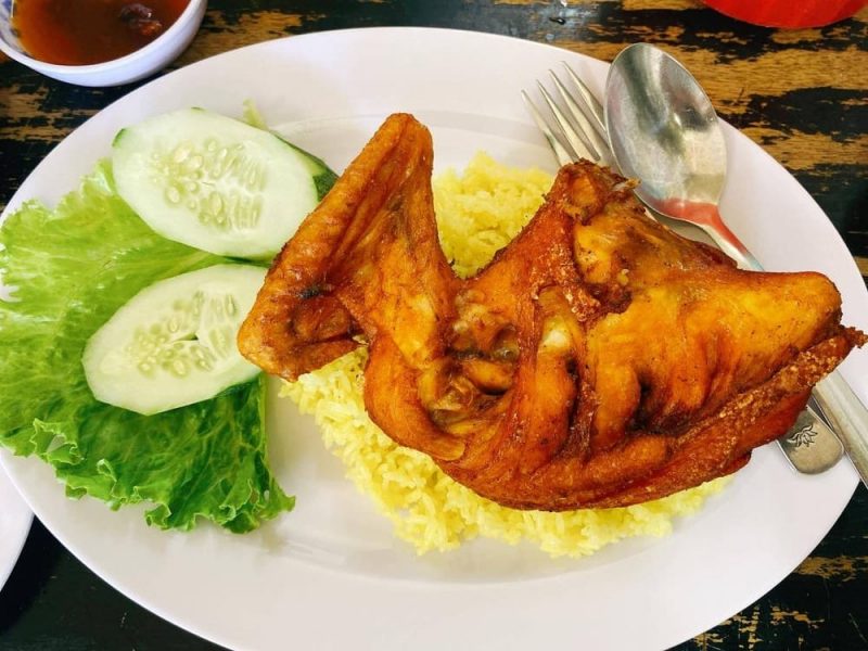 quán cơm gà chuẩn vị