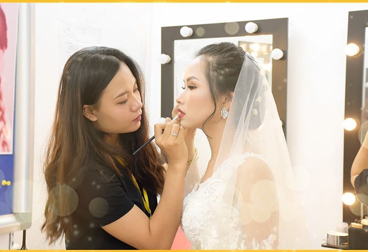 học trang điểm chuyên nghiệp Quảng Ninh