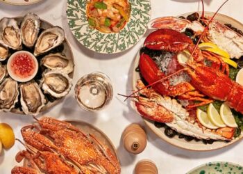 nhà hàng hải sản hạ long