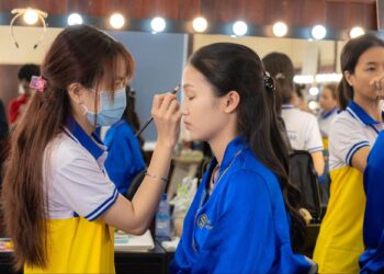 “Vững tay nghề” Với khóa học trang điểm tại Seoul Academy?