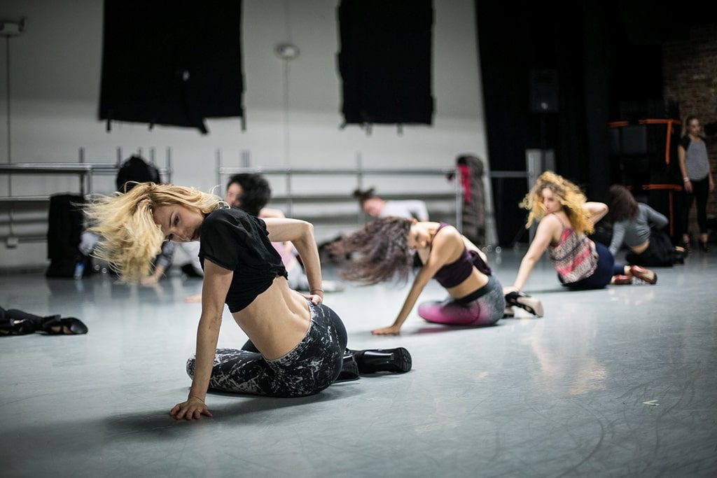 lớp học múa Bình Dương Moonlight Dance Studio - Lớp Học Múa Bình Dương Chất Lượng